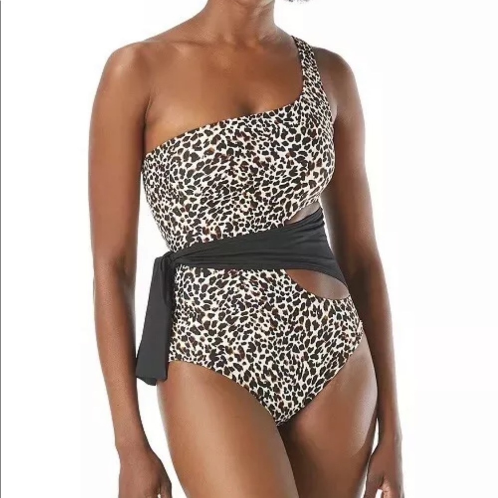 NWT Vince Camuto Printed One Shoulder Wrap Tie One Piece Swimsuit: Size 4: Multi